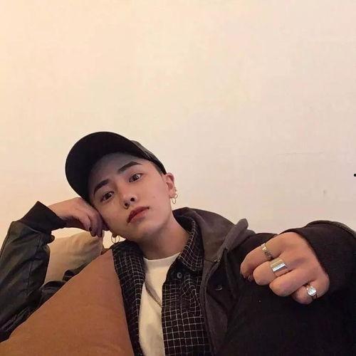 娱乐吃瓜头像男生霸气,娱乐吃瓜头像男生风采独树一帜  第3张